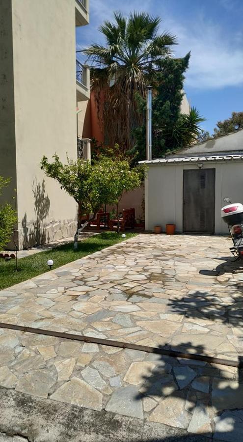 Apartment Near The Sea, Volos Buitenkant foto